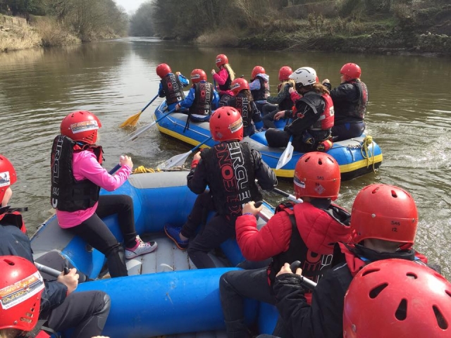  Rafting en el río Dee