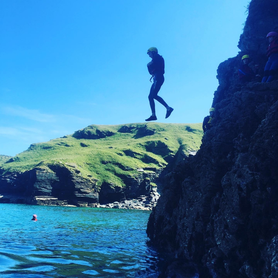 Paquetes de Coasteering en Bude Paquetes de Coasteering en Bude