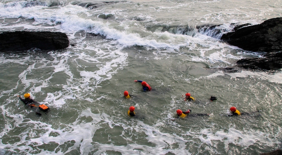 Coasteering en Cornwall Coasteering en Cornwall