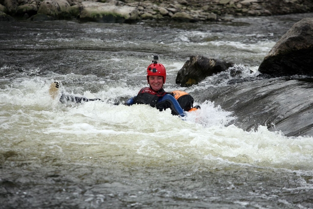  Bugging en el río en Llangollen 