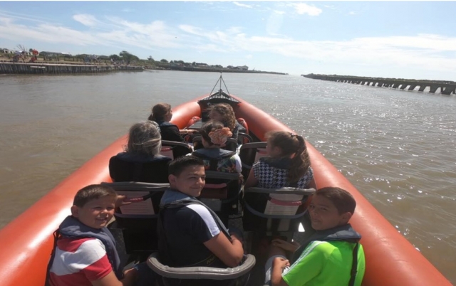  Los pbaños en barco son perfectos para un día soleado 
