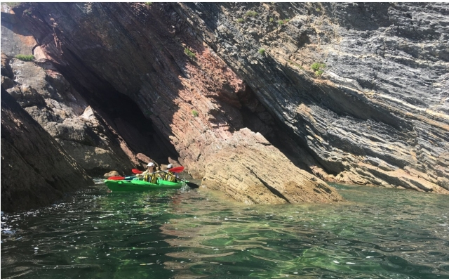  Dentro de las aguas