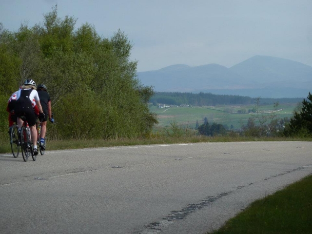  Andar en bicicleta es extremadamenle divertido
