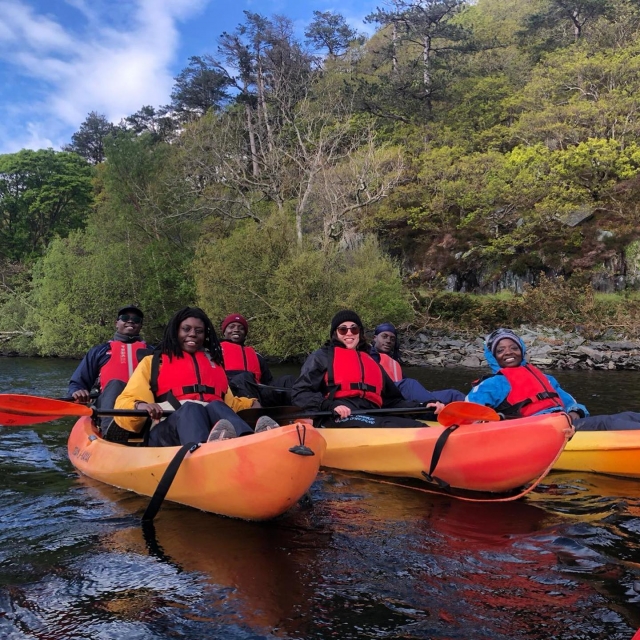 El kayak ofrece momentos emocionantes 