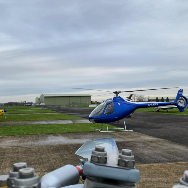 Reservación un recorrido en helicóptero con nosotros 
