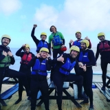 Tour privado de Coasteering en Towan Beach 3h