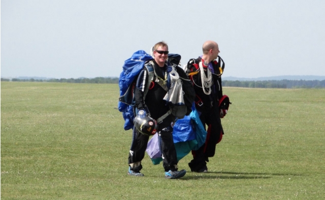 Instructores de paracaidismo certificados