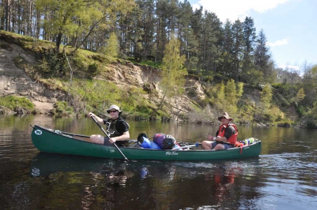  Remar en el río Spey 
