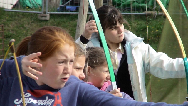 Los niños también pueden tener una sesión de jalo con arco 