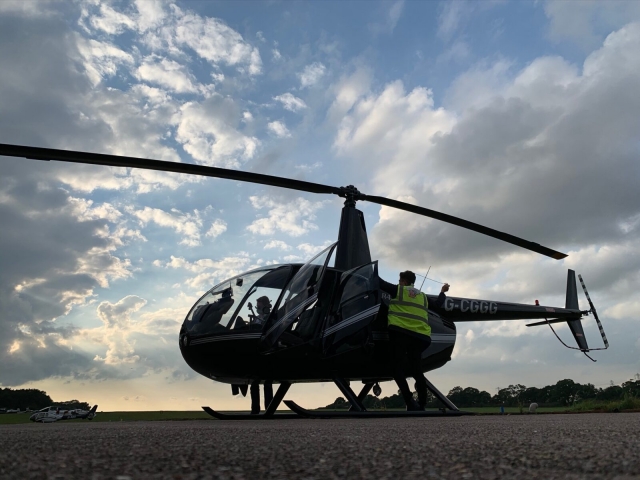 Entrenamiento de vuelo R44