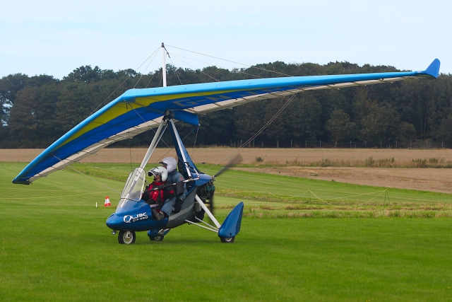  abróchale el cinturón y prepárale 