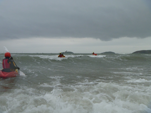  Subiendo olas en Moylegrove