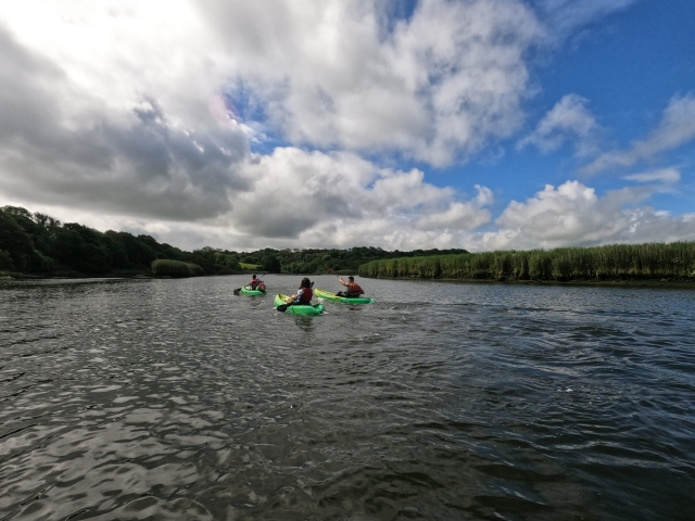  Tener una aventura en kayak 