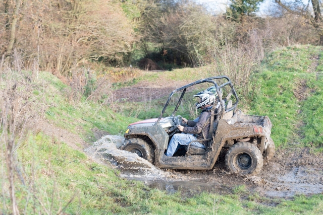 Vive una experiencia embarrada