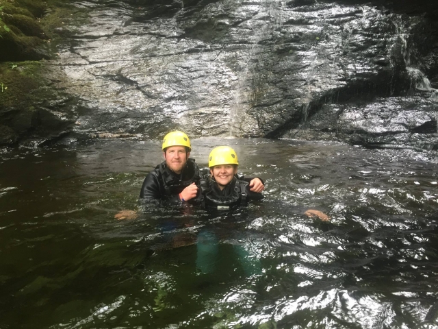  Métele al agua