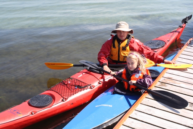  Niño con uno de nuestros instructores 