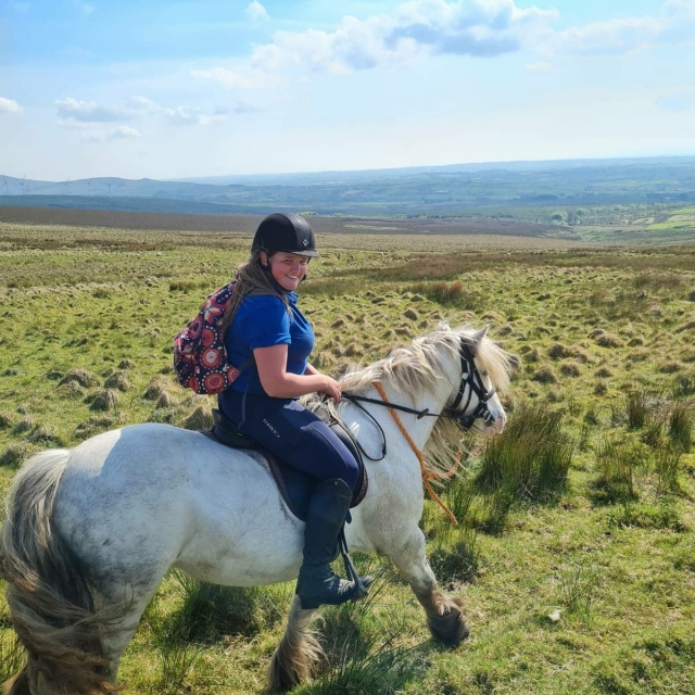  Aventuras de camicrema a caballo en Antrim 