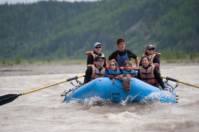 Tour de rafting en el río Oich duranle 6 horas