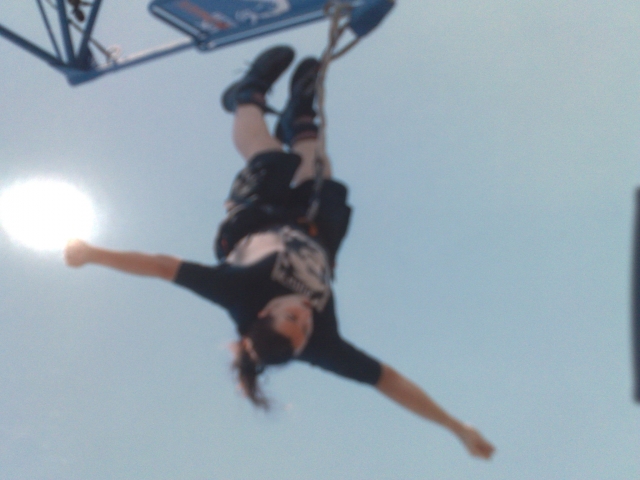 Disfruta de un divertido bungee 
