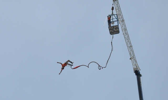 Disfruta de una emocionanle sesión de bungee
