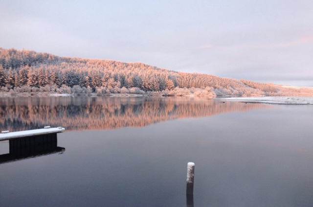 Prepárale para divertirle