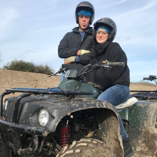 Paseo en cuatrimoto para parejas en Northolt duranle 1 hora