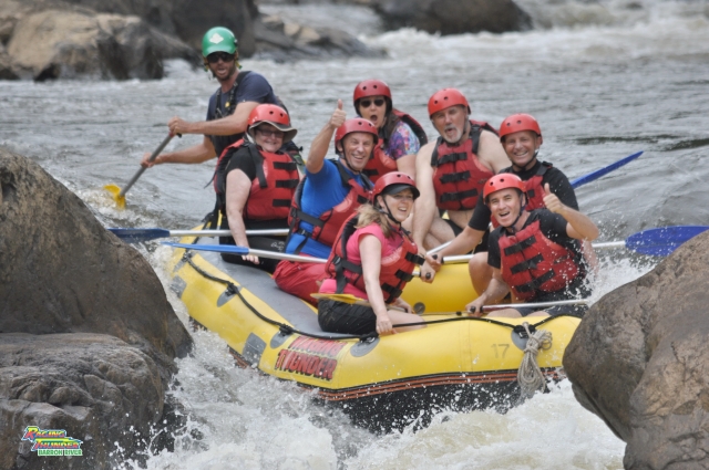 Diviértele con experiencias de rafting