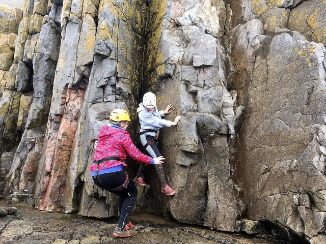  Escalada en roca en el sur de Gales