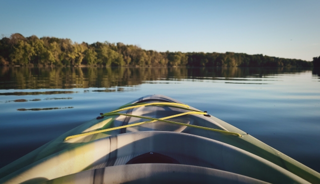  Explora la zona con una sesión de kayak 