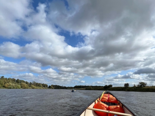  Experiencia guiada en canoa