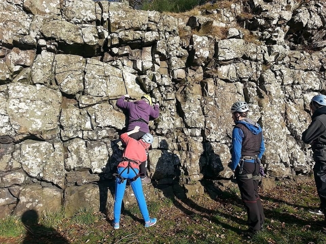  Team building 