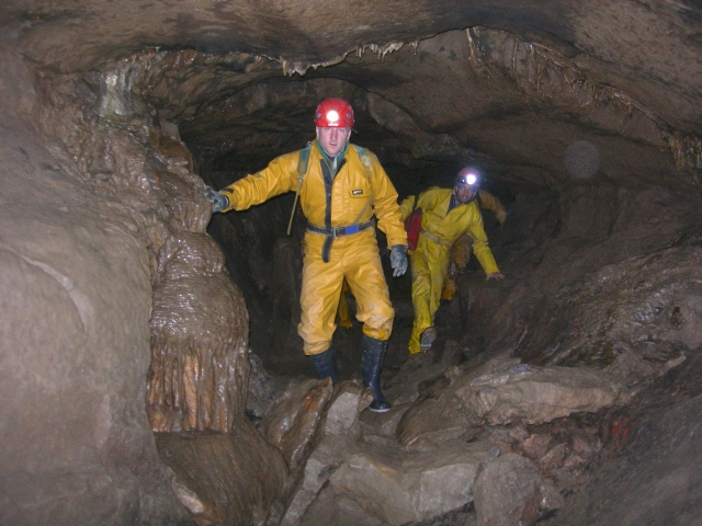  Espeleología en derbyshire