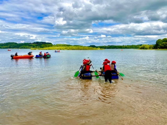  Sesiones de construcción de balsas 