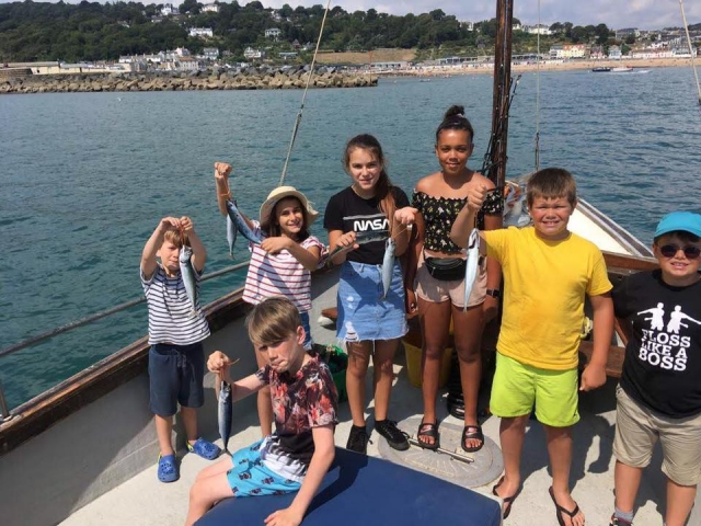  Pbaños en barco de pesca