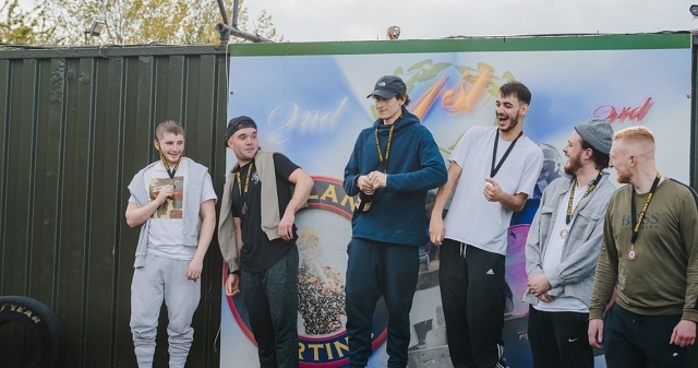 Pasar un ramarro divertido con amigos 