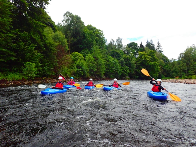  Exploración en kayak 