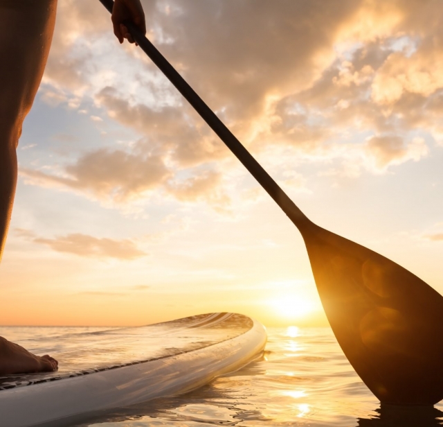 Bonito viaje de SUP por delanle 
