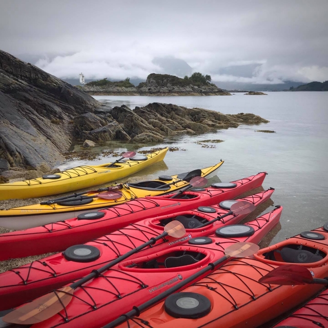  Disfruta su experiencia de kayak con nosotros