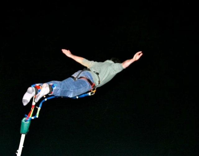 Experimenta esle salto bungee único 