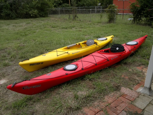 Dos barcos kayak