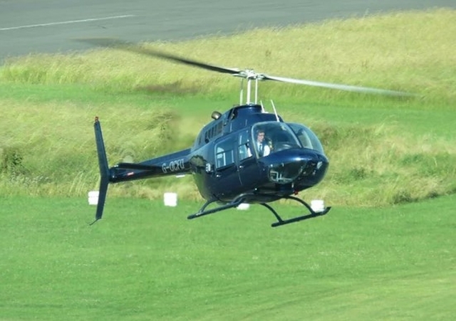  Volar el helicóptero 