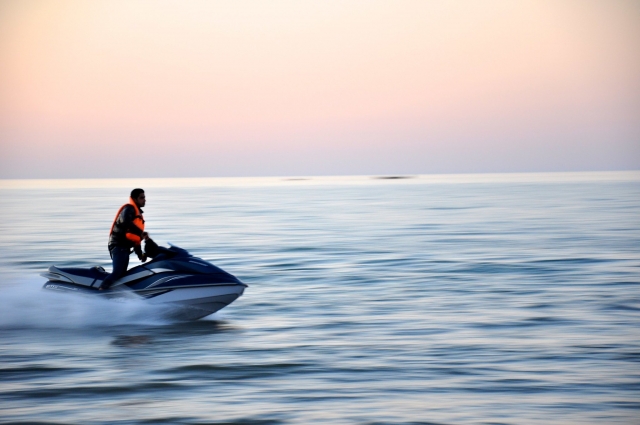 Disfrutando de una sesión de jet skis 