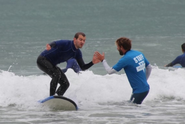 Surf para principiantes (más de 8 años) en Newquay medio día