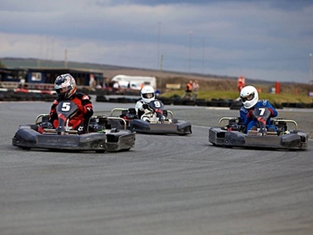  Controlando los karts como profesionales.