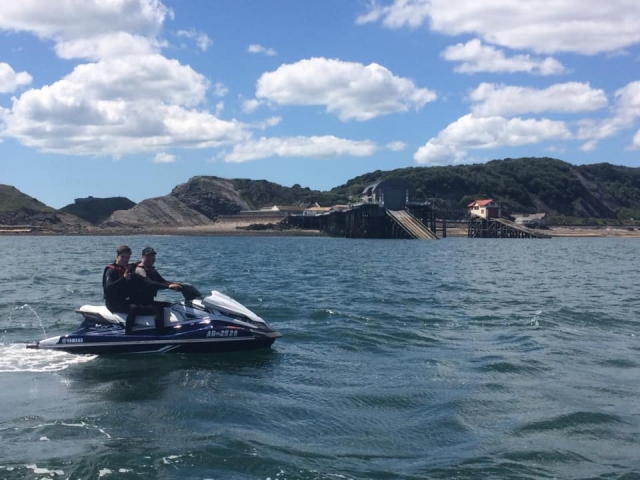  Explorando la costa 