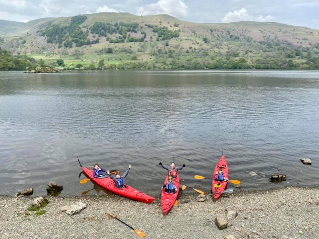  Pasando un día divertido en el Lago 