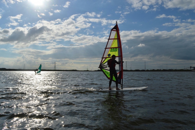  Amplía tus conocimientos de windsurf con nosotros 
