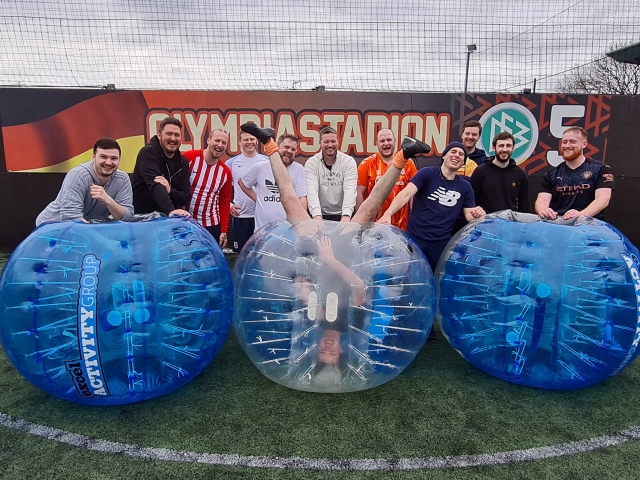 Tomale una foto grupal y tenla como recuerdo