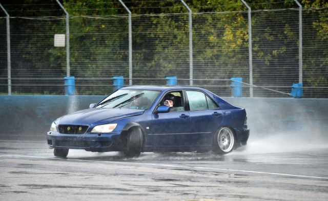  Diviértele con nuestras experiencias de drifting 