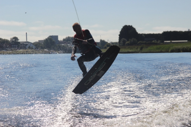  Experiencia de wakeboard 